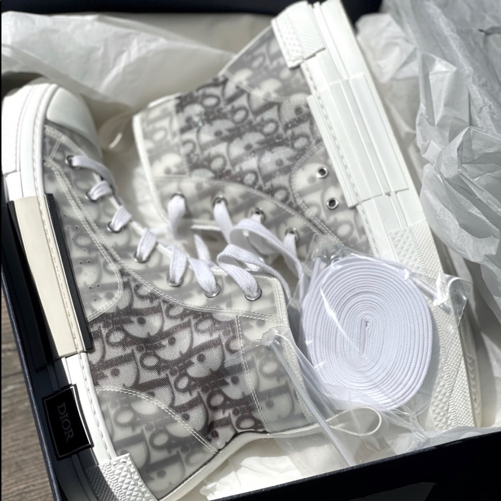 DIOR MEN B23 HIGH TOP SNEAKER AUTHENTIC